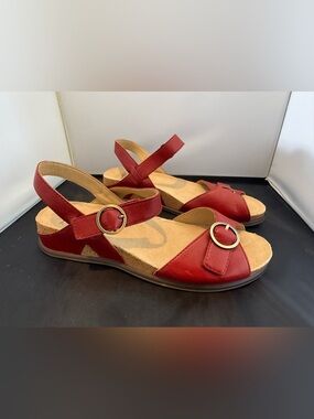 Women’s Dansco Candace wedge sandals Size 38 NWOB
